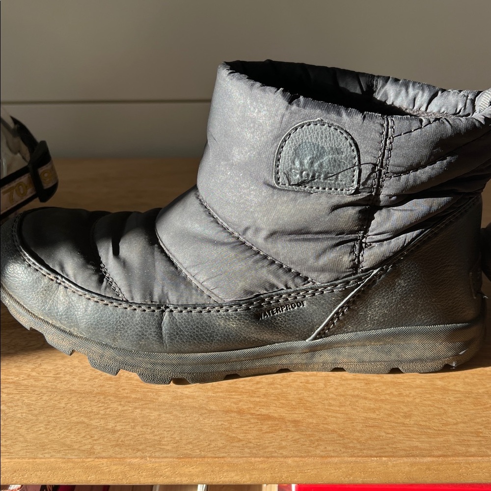 Sorel Puffer Boots - Picture 9 of 15